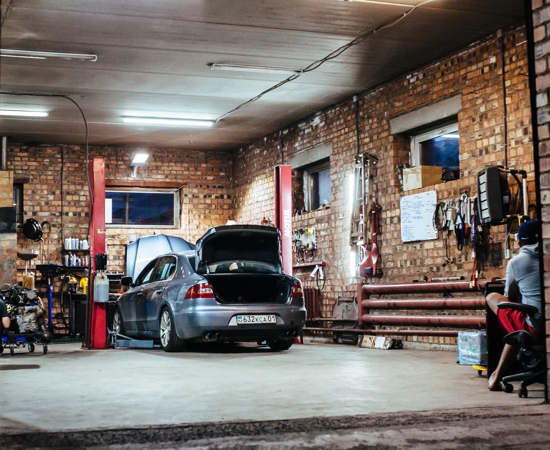 Japan Motors Africa — Application mobile client + application web interne